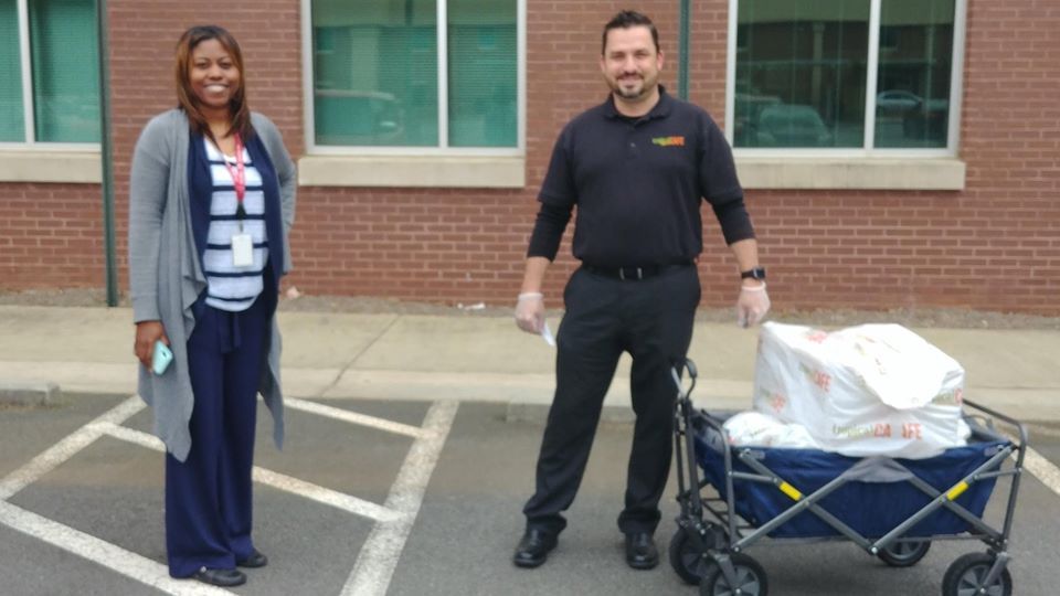 Behavioral Health Crisis Center Staff Receives Lunch Covid