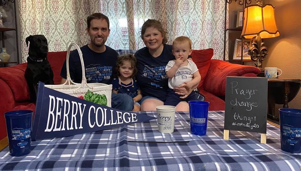 Berry alumnus and his family host a Mountain Day picnic