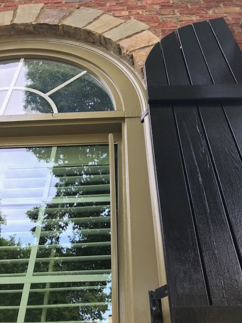 Glazing bead separating from window 