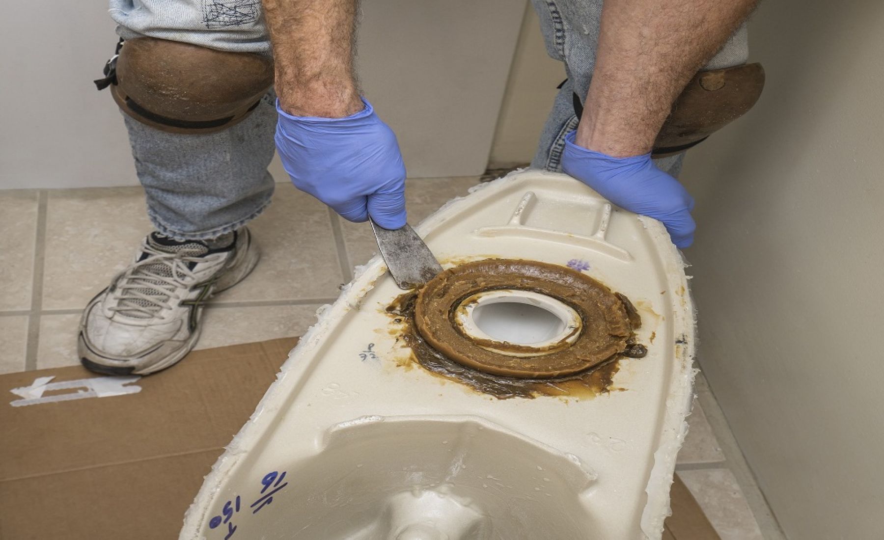 3 Signs It's Time to Replace Your Toilet Wax Ring The Pink Plumber