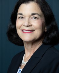 Elizabeth A. Salvati headshot