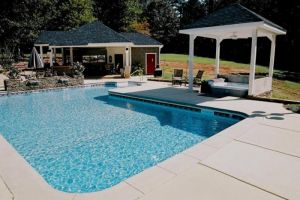 Vinyl Pool with Water Features & Spa