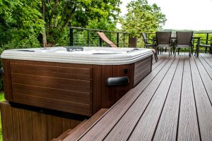 Bullfrog Spas can be customized to fit your body and the design of your outdoor living space.