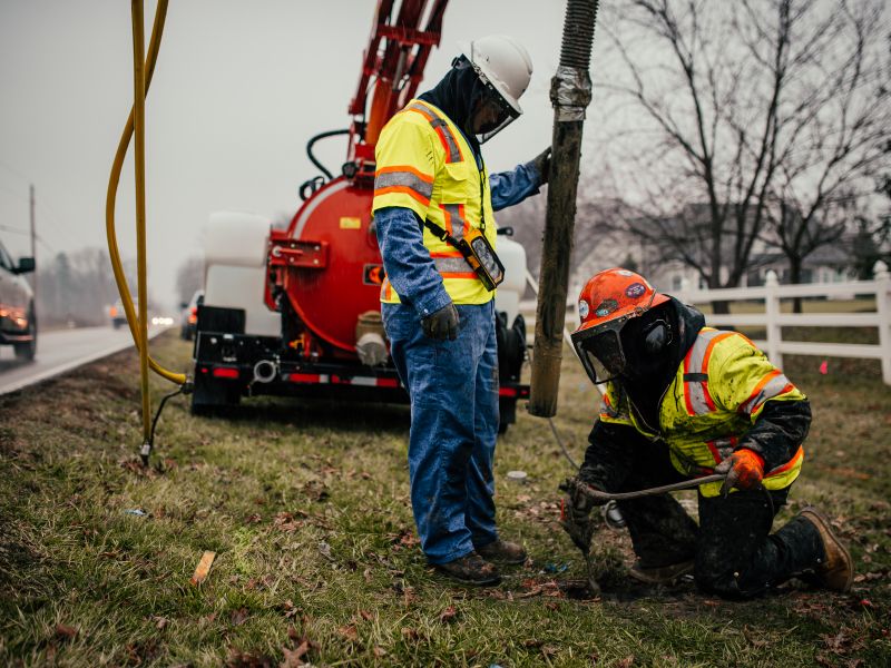 Mason's SUE services remove the risk of downtime and any other major underground utility conflicts prior to breaking ground.