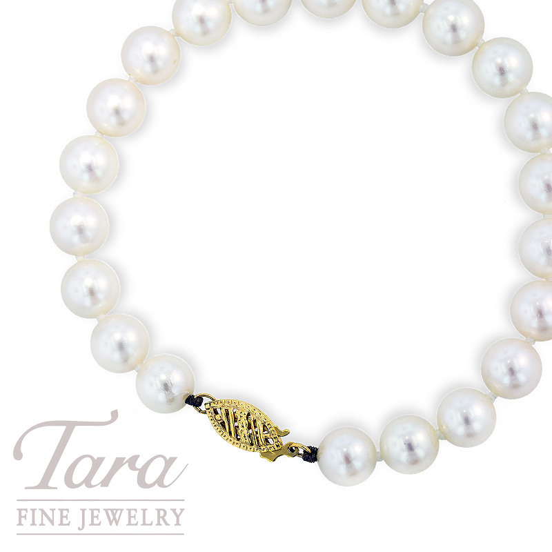 pearl bracelet with gold clasp